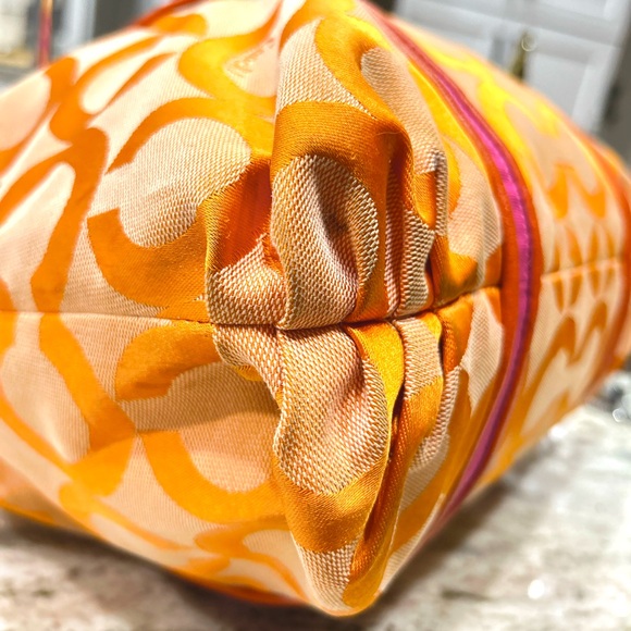 Coach Authentic Poppy Op Art Signature Jacquard Lined Shoulder/Tote Bag - Picture 9 of 12